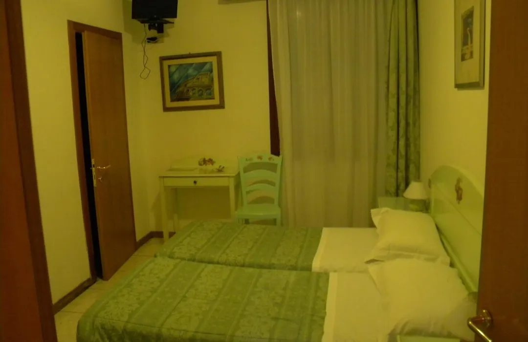 Hotel Adua-1