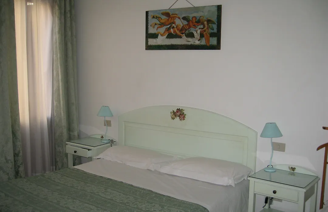 Hotel Adua-1